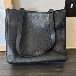 Dagne Dover Allyn bag.  Black Leather.